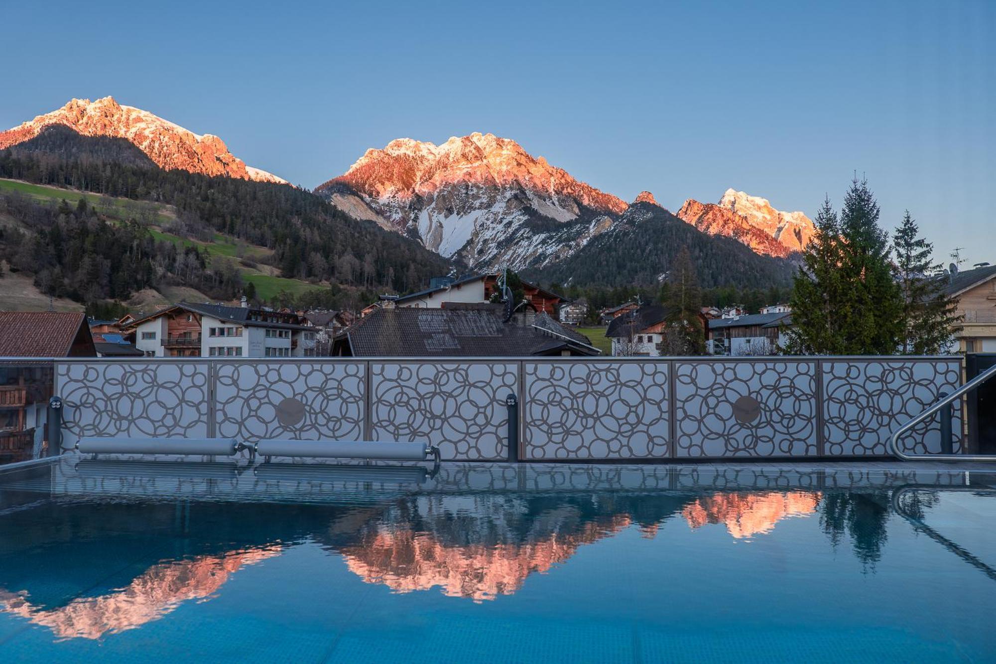 سان فيجيليو دي ماريبْ Alpine Residence Villa Adler المظهر الخارجي الصورة